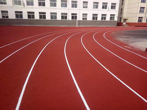 環(huán)保新標(biāo)準(zhǔn)塑膠跑道